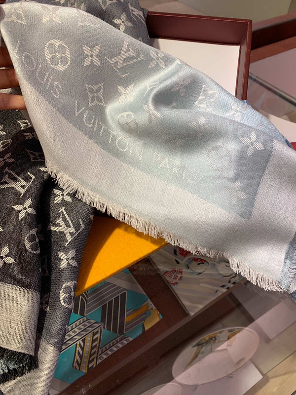 XLC28 Hidh quality 60% silk 40% wool Scarf Can choose box